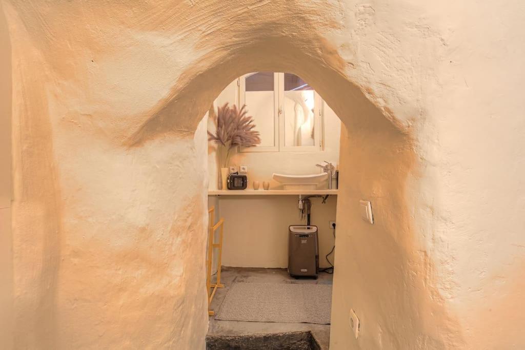 Industrial-Style Studio With Bathtub, Vieux-Lyon Dış mekan fotoğraf